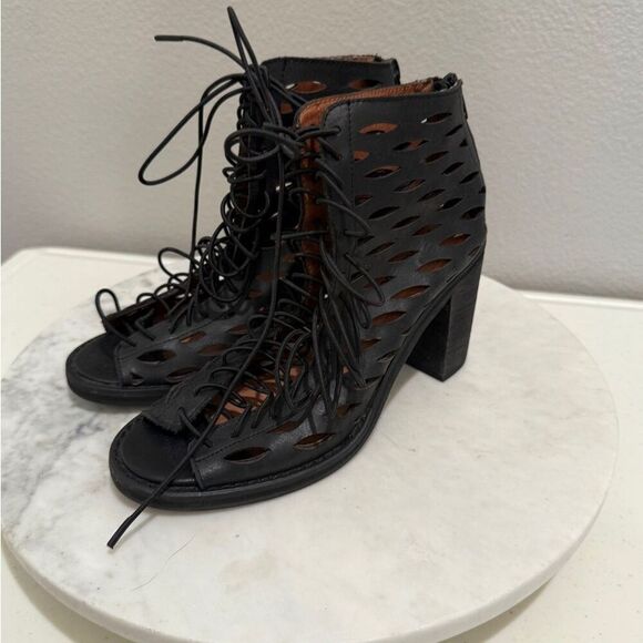 Jeffrey Campbell Shoes Womens Size 6.5 Boots Ibiza Black Laser Cut Leather - Picture 5 of 10